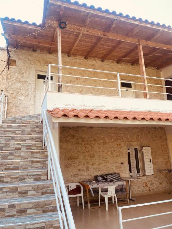 Sofia'S Rooms Himare Exterior photo